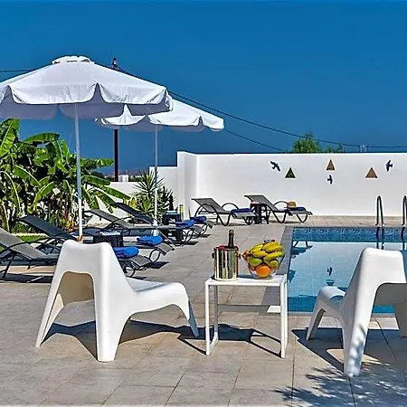 Lilu 1 With Private Pool Hotel 4*