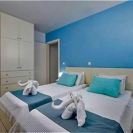Lilu 1 With Private Pool 4*