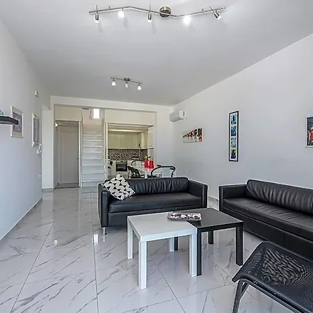Hotell Lilu 1 With Private Pool 4*