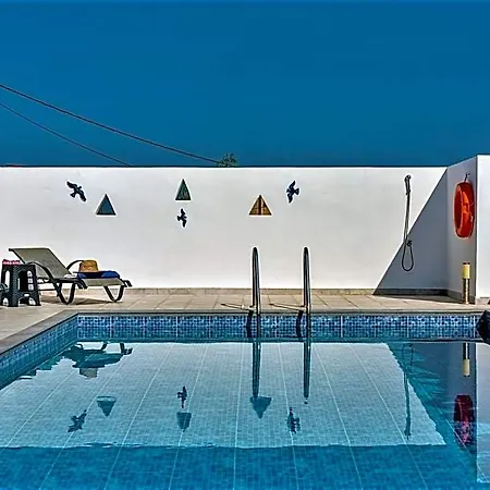 Lilu 1 With Private Pool 4*