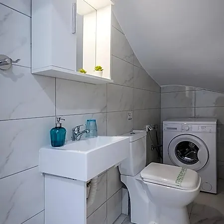 Lilu 1 With Private Pool 4*