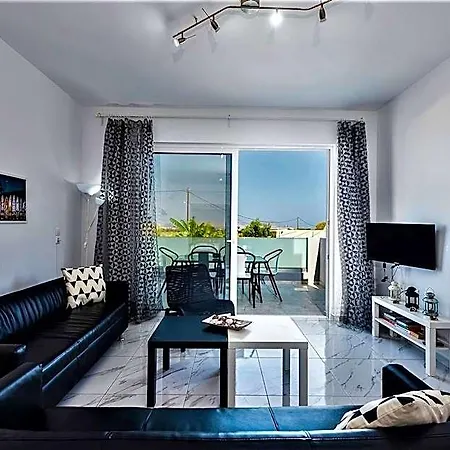 Lilu 1 With Private Pool Hotel